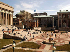 コロンビア大学